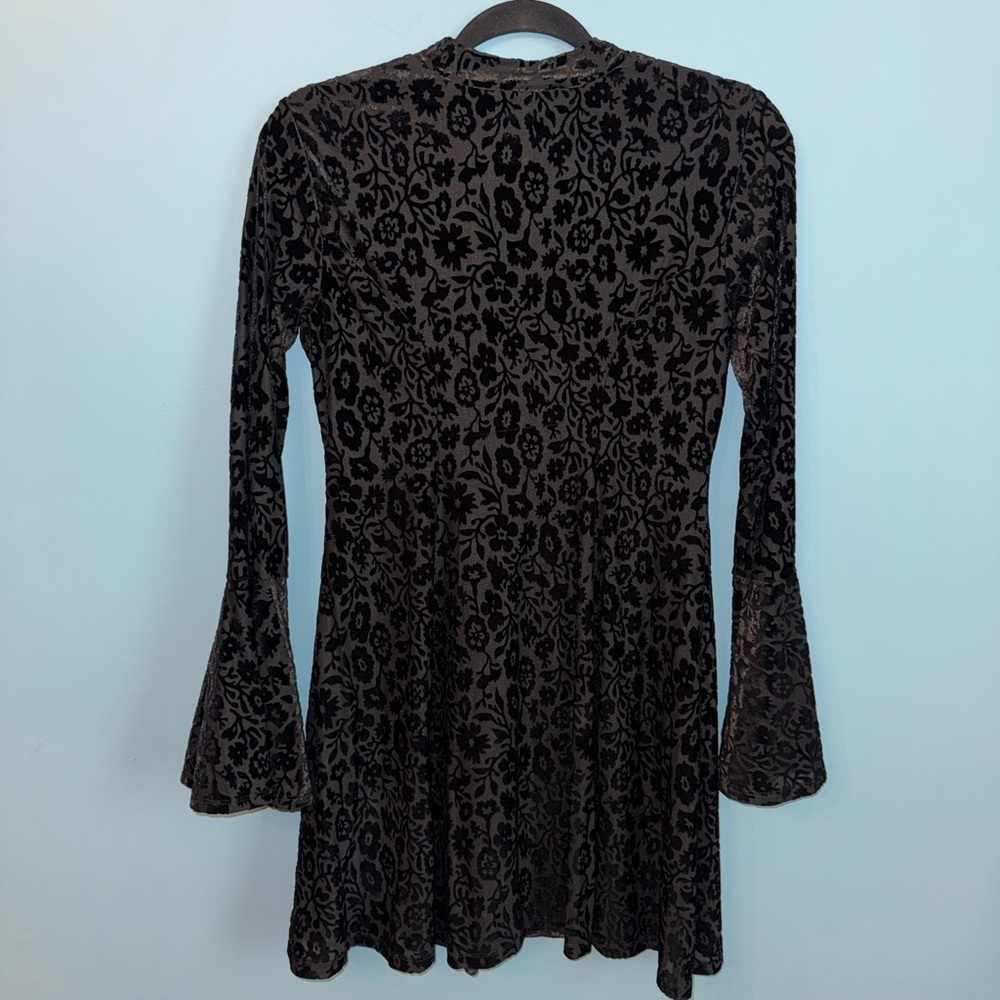 Lily Rose Floral Velvet Burnout Dress - Picture 2 of 3
